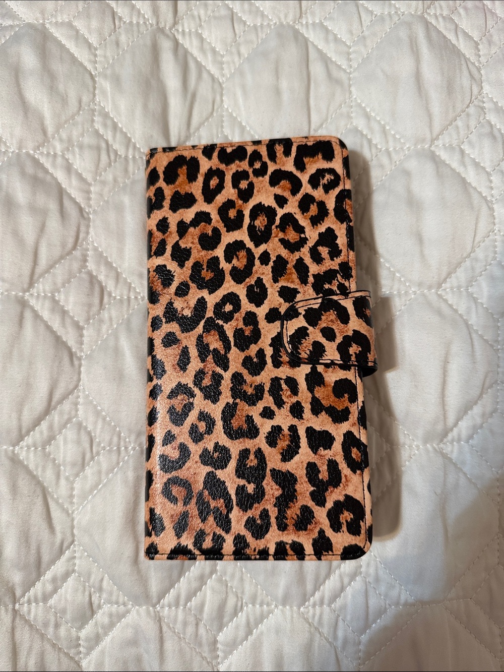 Leopard Print Phone Wallet Case - iPhone 17 pro max